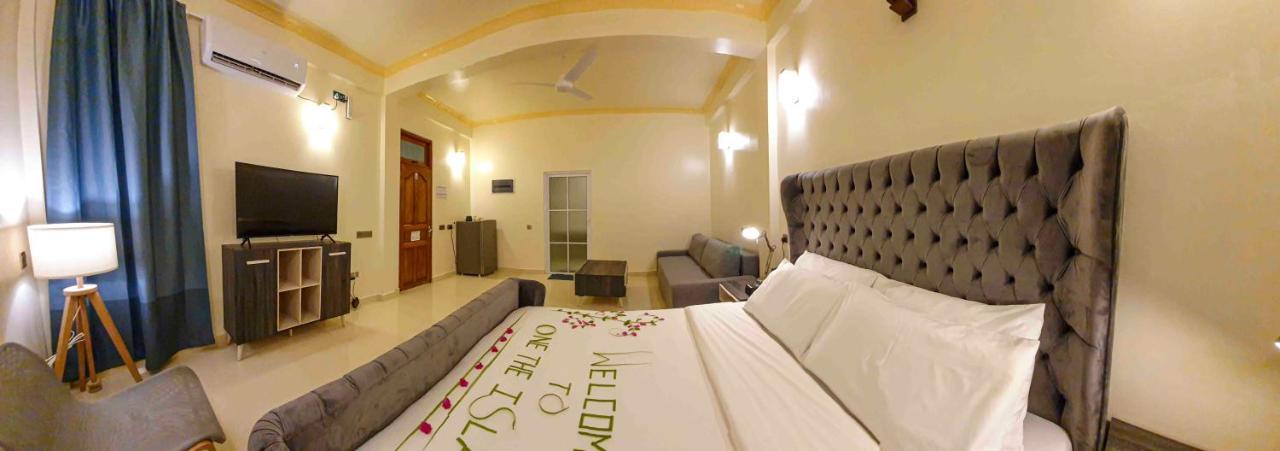 One The Island Hotel Naifaru Ngoại thất bức ảnh